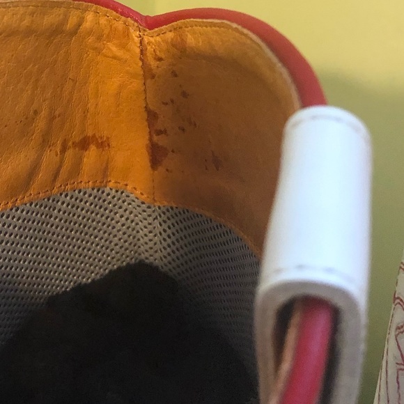 ADAMS white boots almost like new white leather with a great design - - Picture 4 of 5